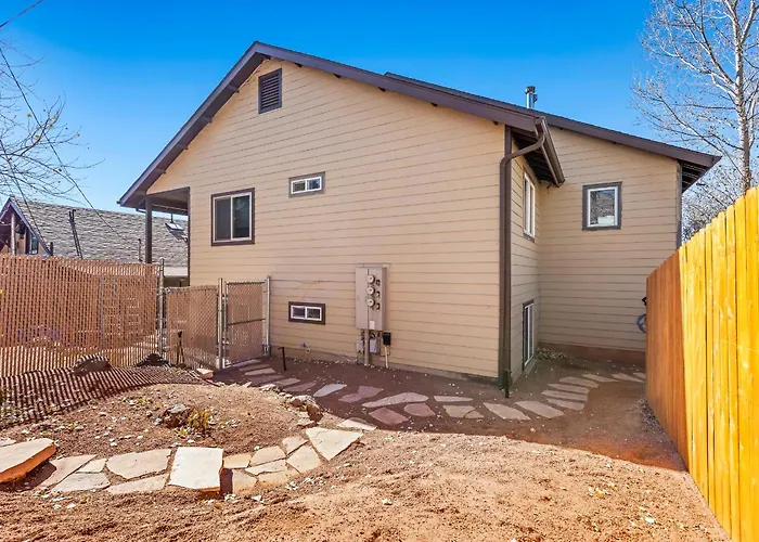 Decorated For The Holidays! 2bdr In Downtown Holiday home *