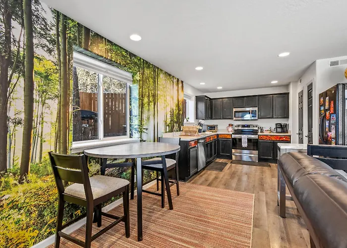 Decorated For The Holidays! 2bdr In Downtown Holiday home Flagstaff